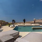 Villa Serenity Sky Mykonos - Pool & Sunset By One *